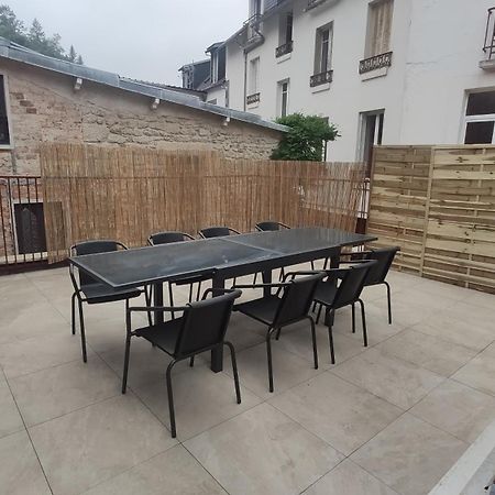 Ferienwohnung Maison Face A La Dordogne Avec Terrasse La Bourboule Exterior foto